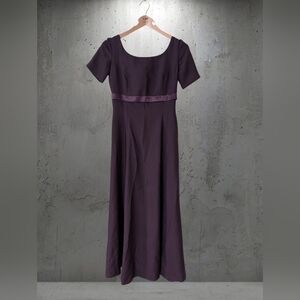 Elegant Plum Short-Sleeve Maxi Dress